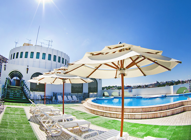 Rose Hotel, Yokohama