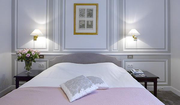 Hotel Damier guestroom